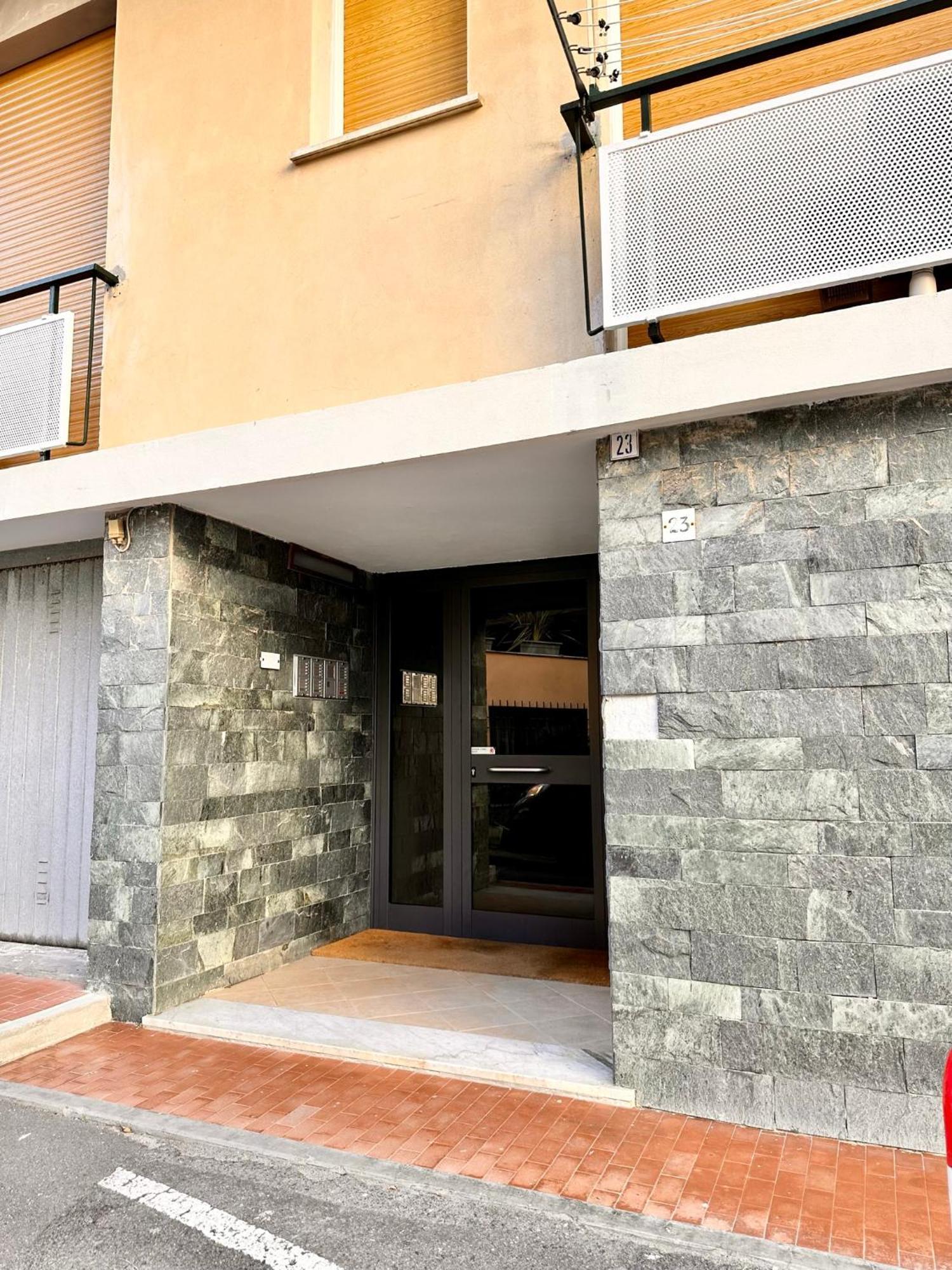 Hostdomus - Cozy Corner Near The Sea Apartment Finale Ligure Exterior photo
